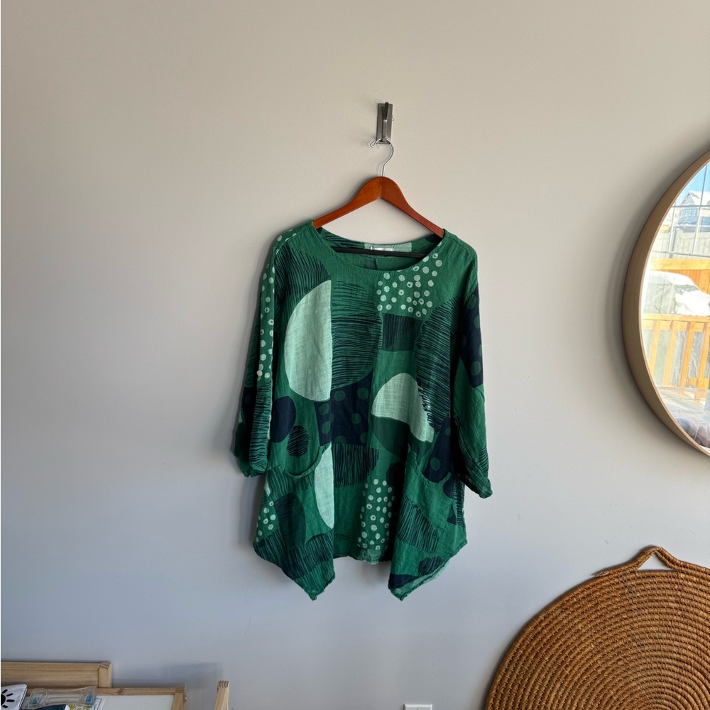 Made in Italy xlChic Green Patterned Blouse